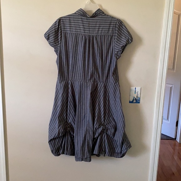 Old time style button up grey stripe dress - Picture 3 of 3